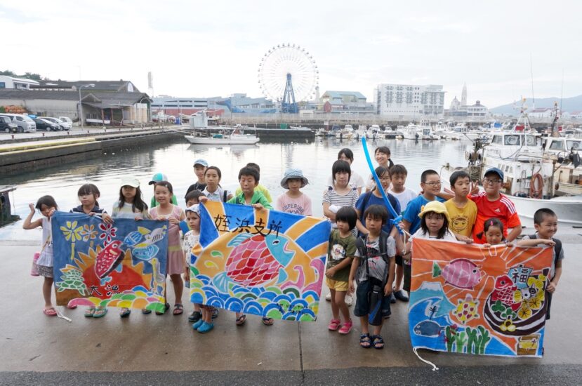 ７月１６日（土）・１７日（日）海と日本ＰＲＯＪＥＣＴ　海と子どもとアーティスト　大漁旗制作と地引網
