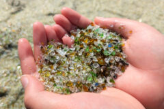 キラキラと輝くガラスの砂浜！？